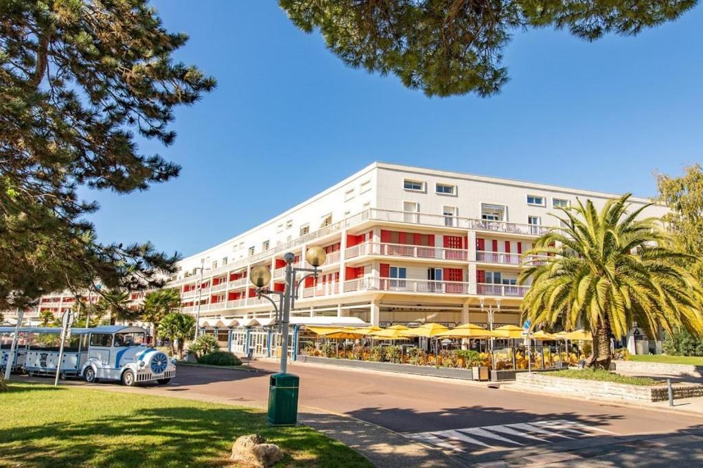 Royan - Appartement Au Coeur Du Centre-Ville - Plage A 200M Seulement المظهر الخارجي الصورة